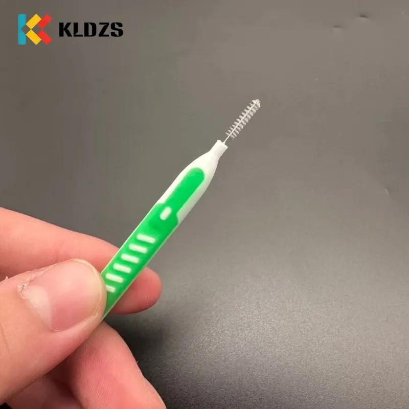 Push-Pull Interdental Brush